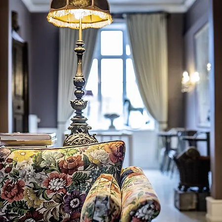 Provence Hotel